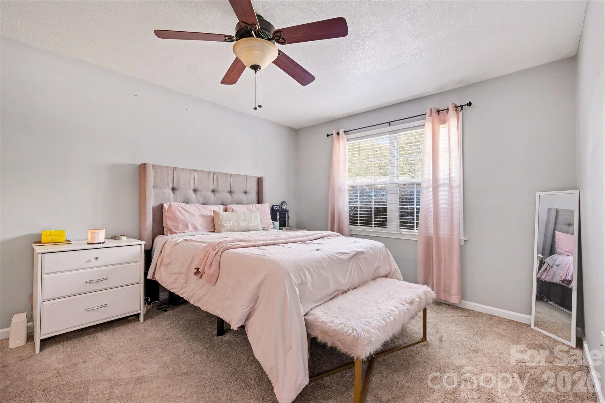 2056 Redberry Lane — Conover