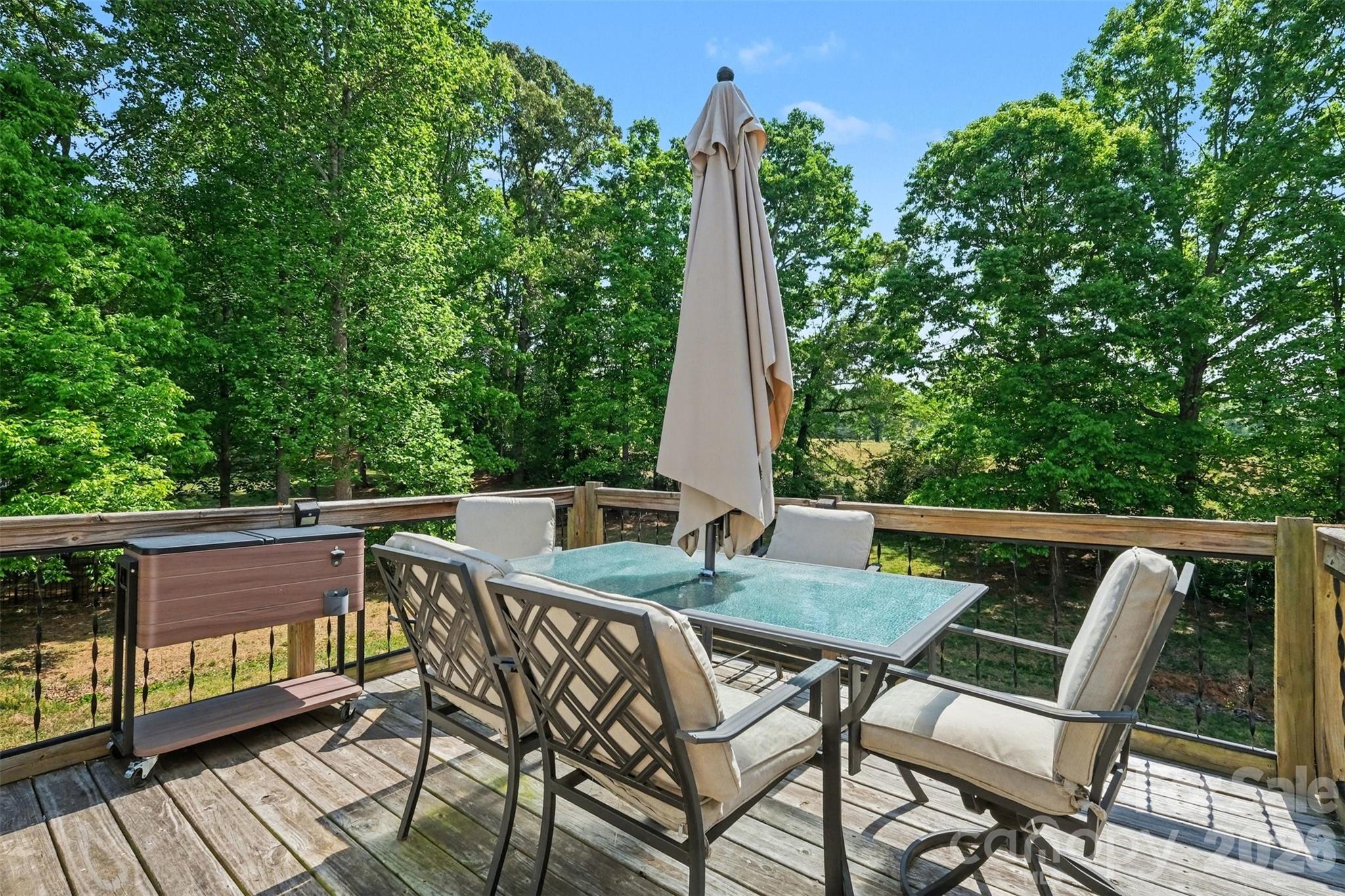 2056 Redberry Lane — Conover