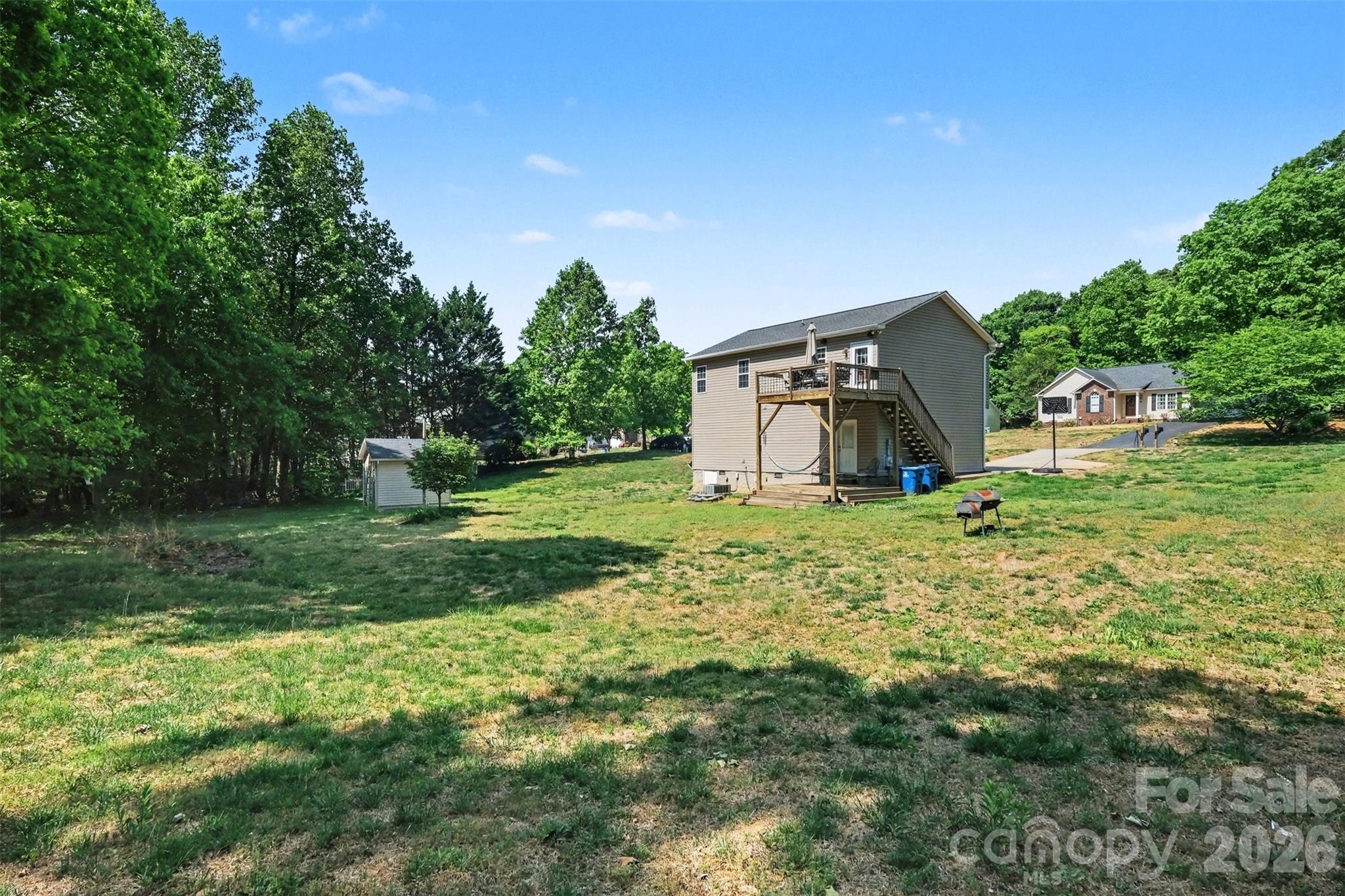 2056 Redberry Lane — Conover