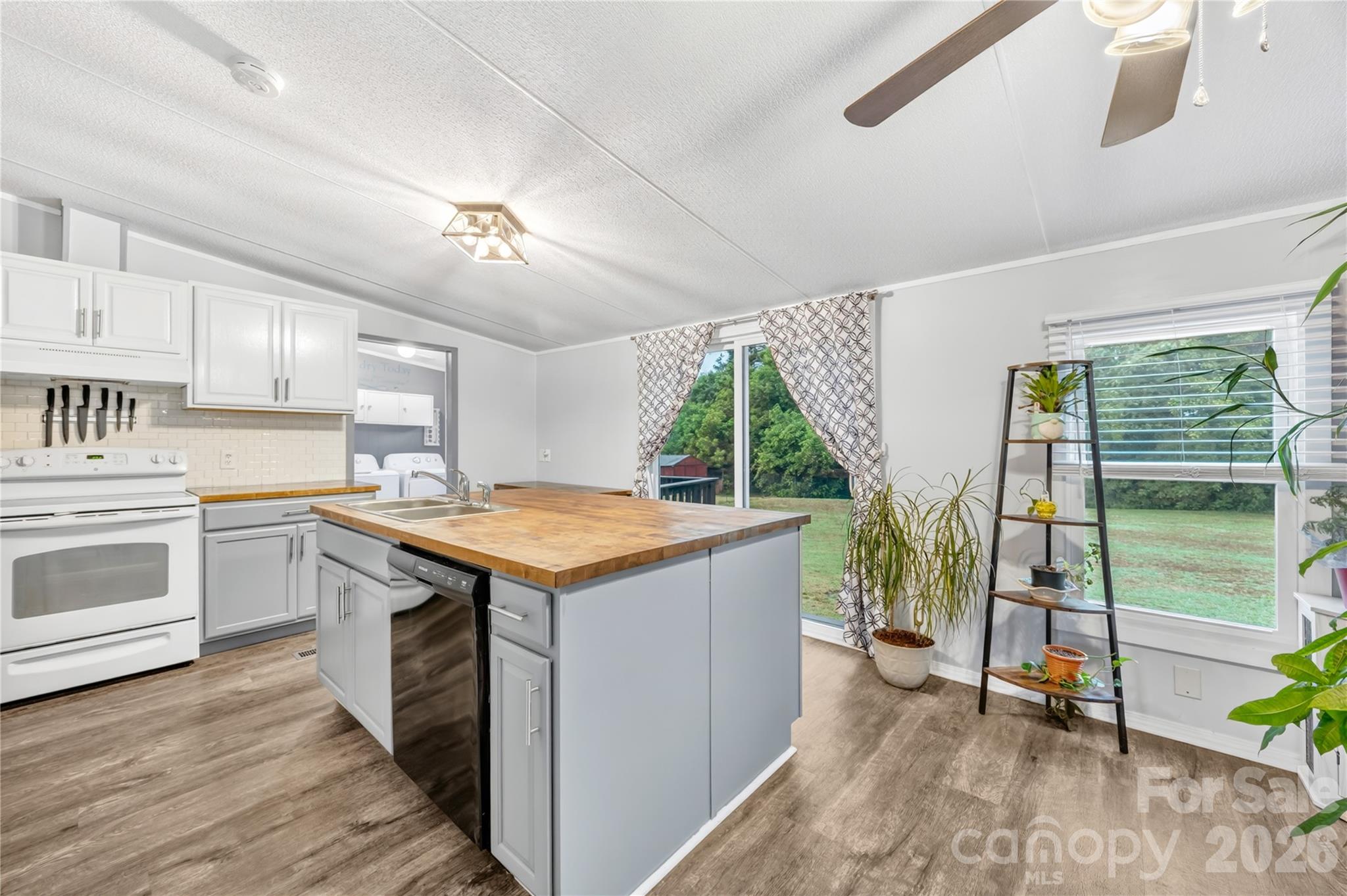 139 Gayle Drive — Troutman