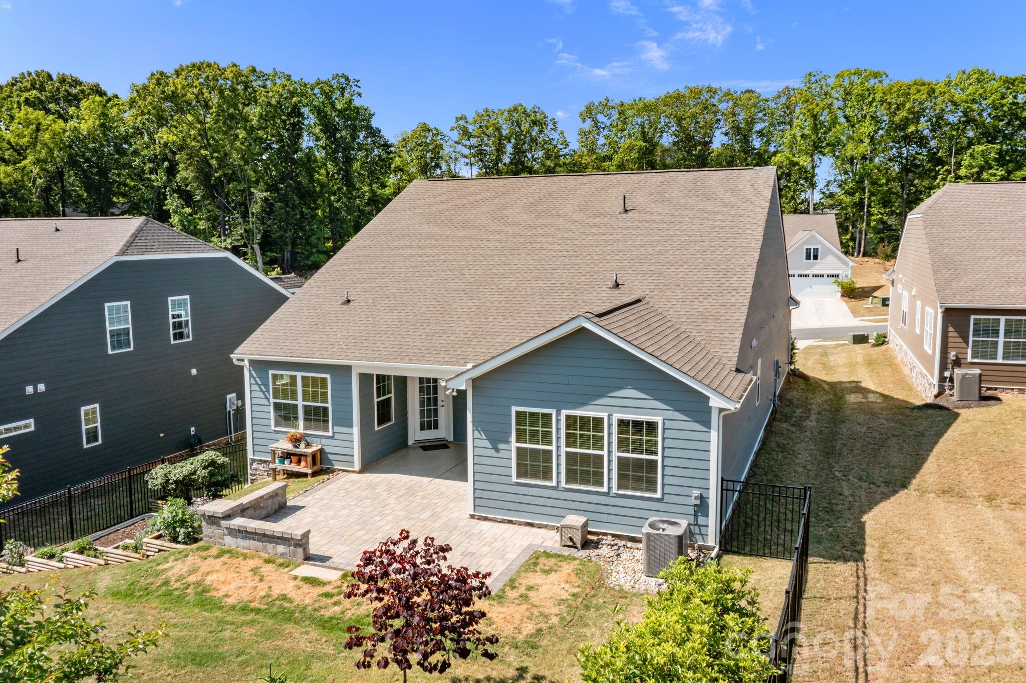 3061 Rosseau Lane — Mount Holly