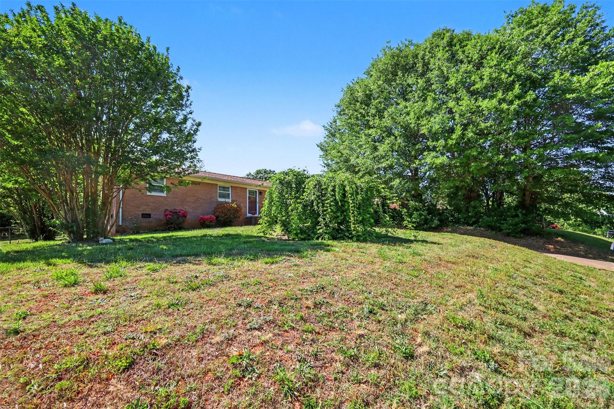 1907 Alpine Lane — Gastonia