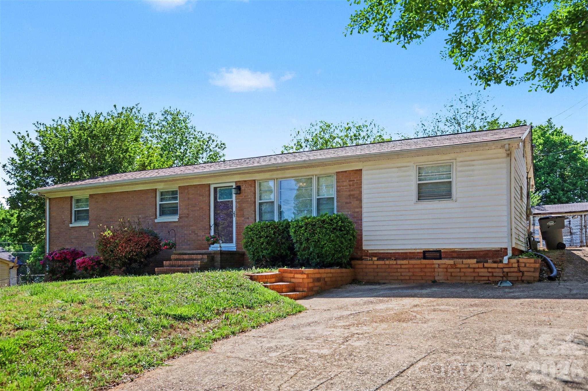1907 Alpine Lane — Gastonia