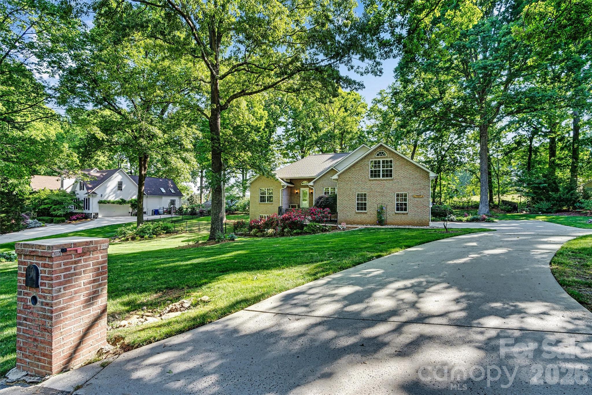 7538 Golf Course Drive S — Denver