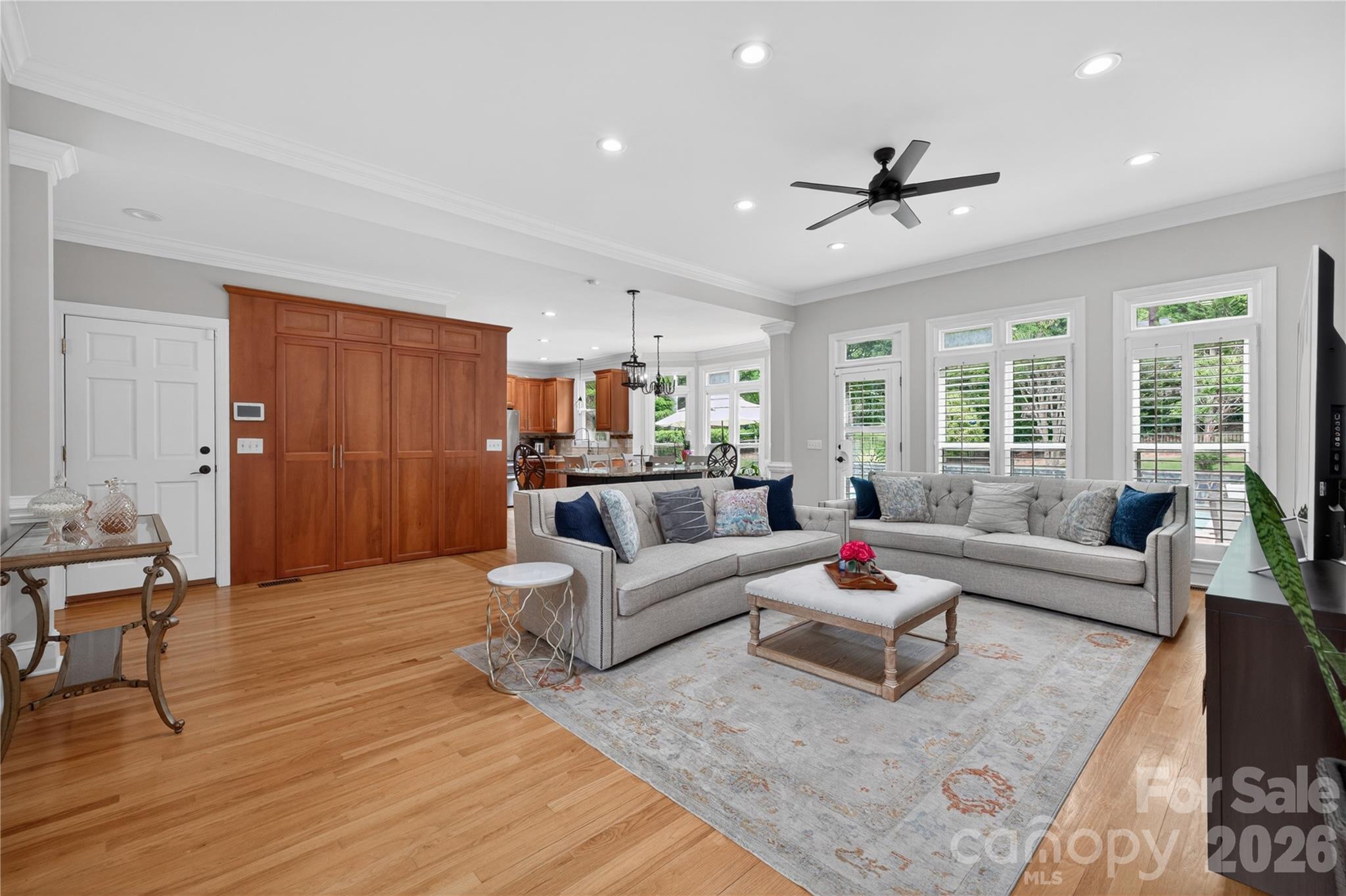 3100 Lakewood Edge Drive — Charlotte