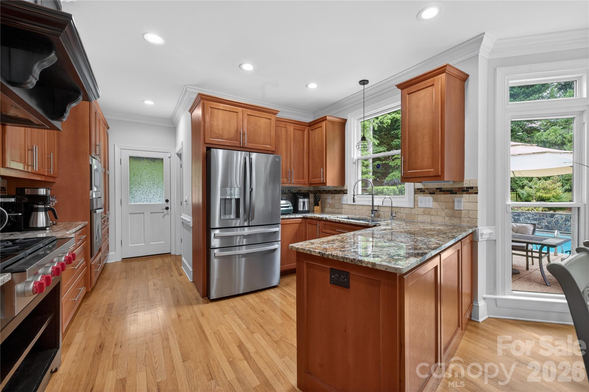 3100 Lakewood Edge Drive — Charlotte