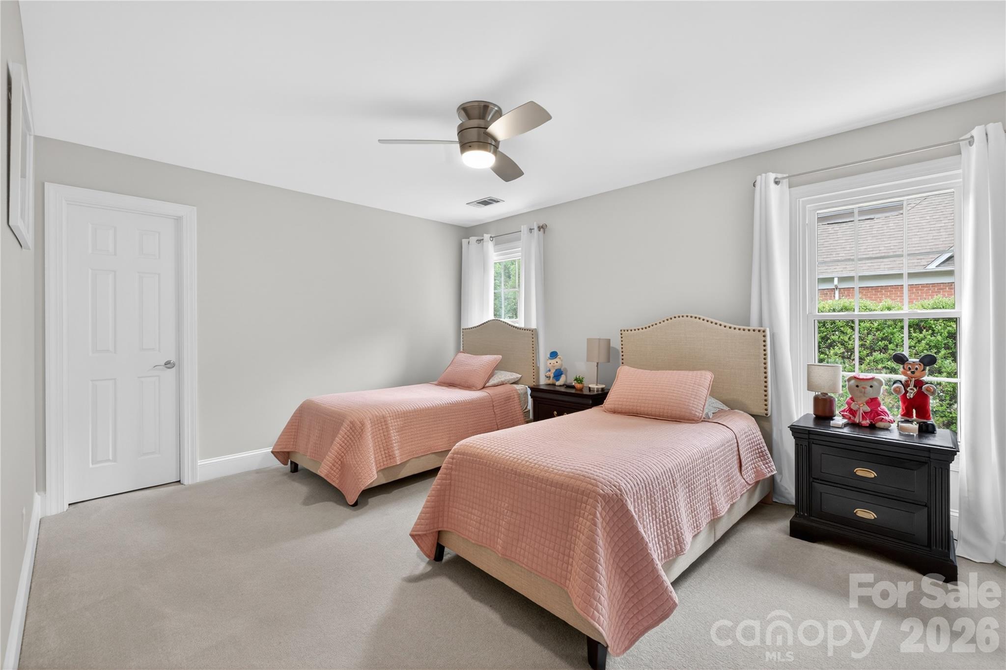 3100 Lakewood Edge Drive — Charlotte