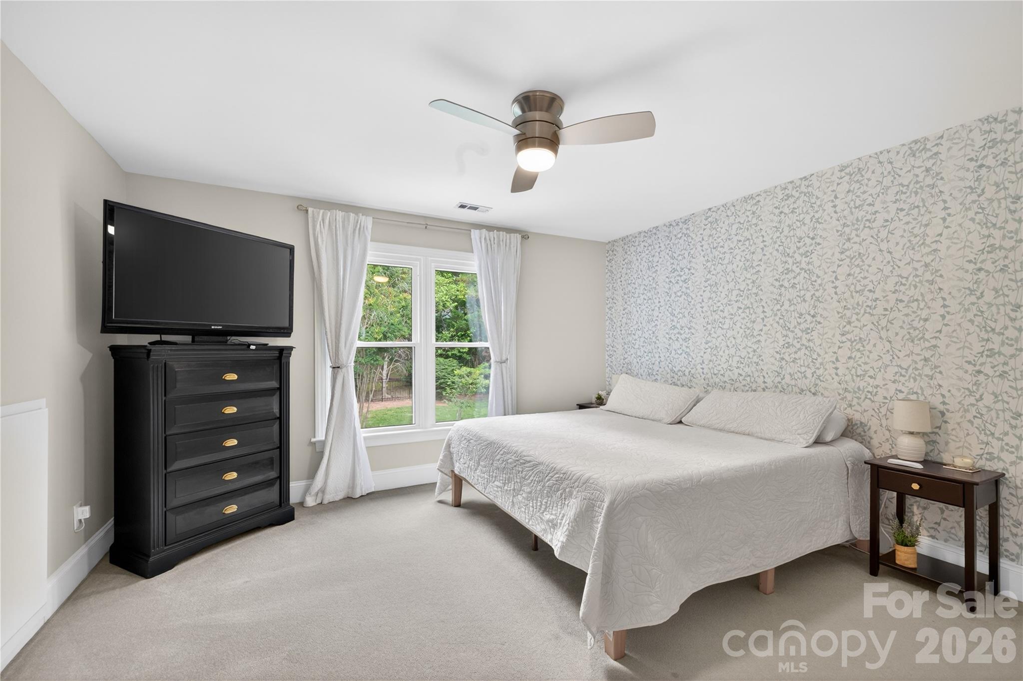 3100 Lakewood Edge Drive — Charlotte