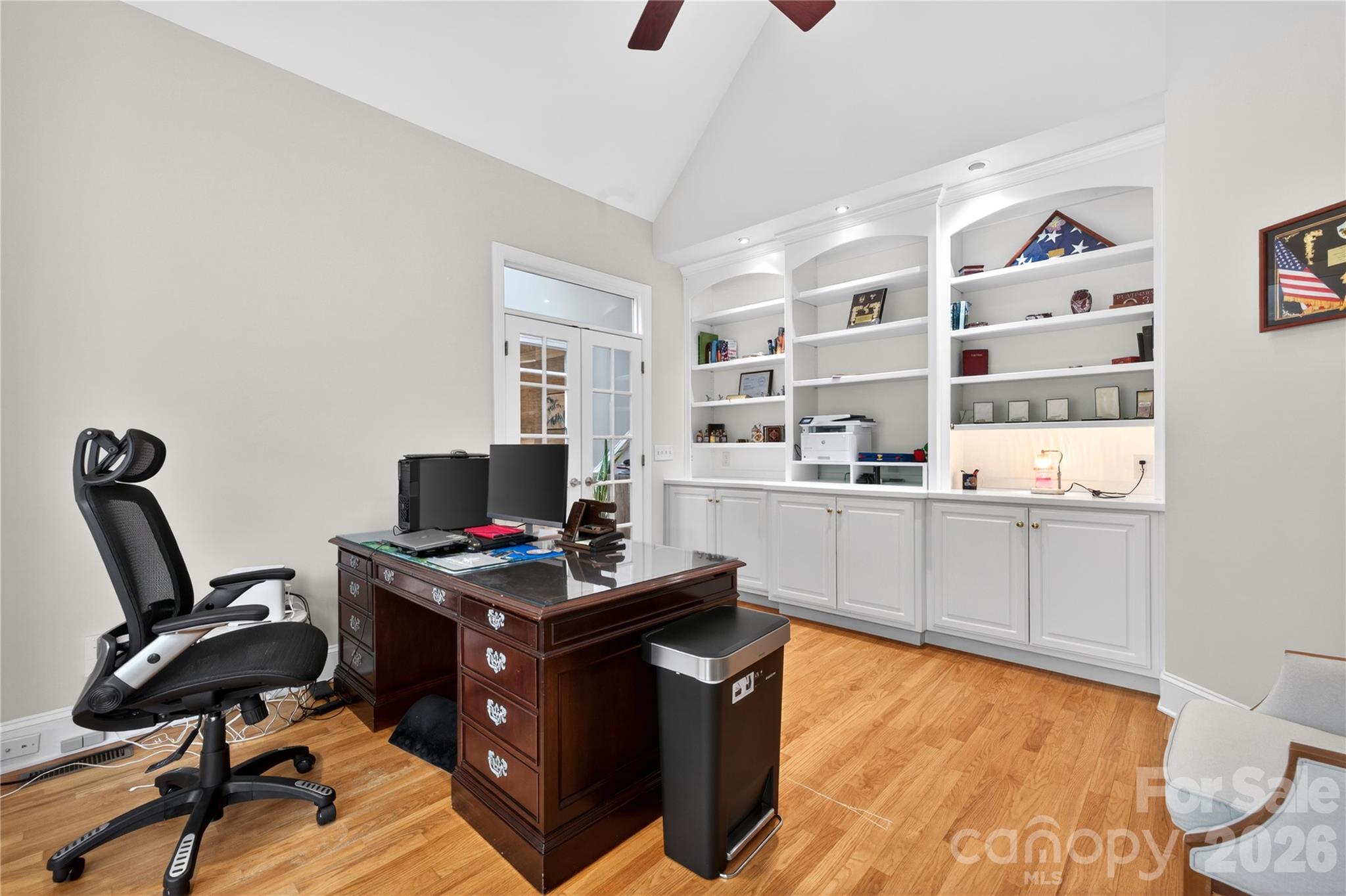 3100 Lakewood Edge Drive — Charlotte