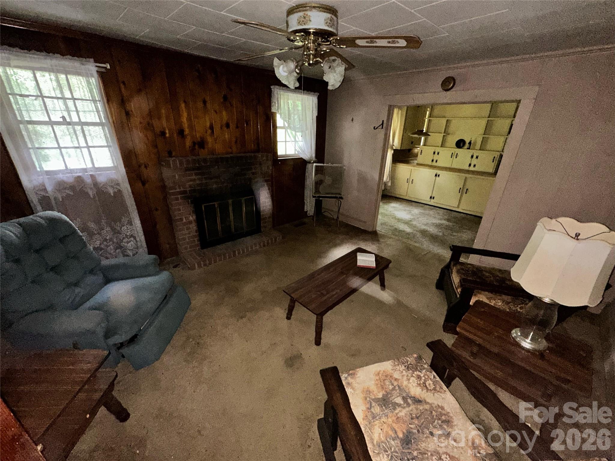 1611 W Fifth Avenue — Gastonia