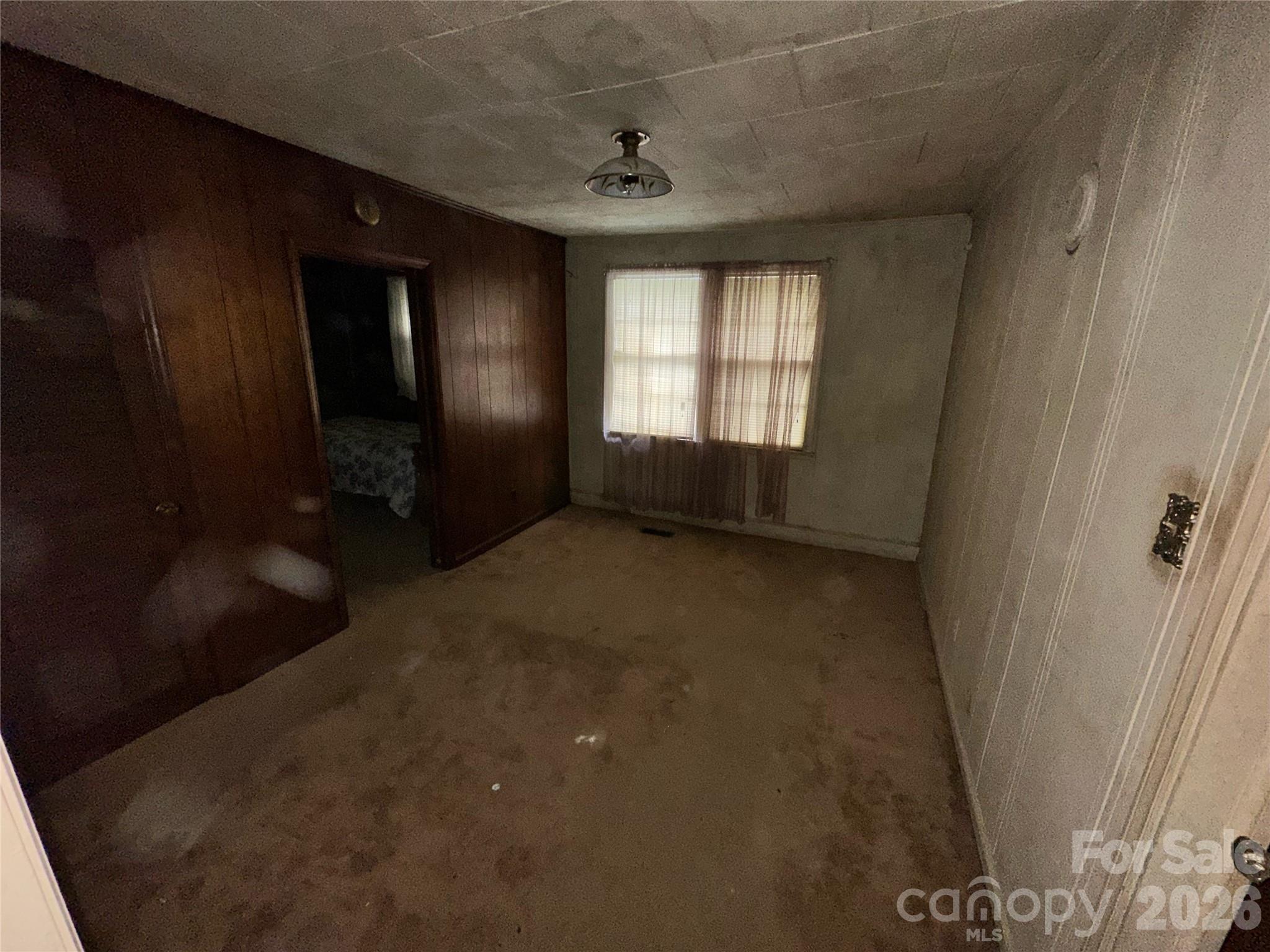 1611 W Fifth Avenue — Gastonia