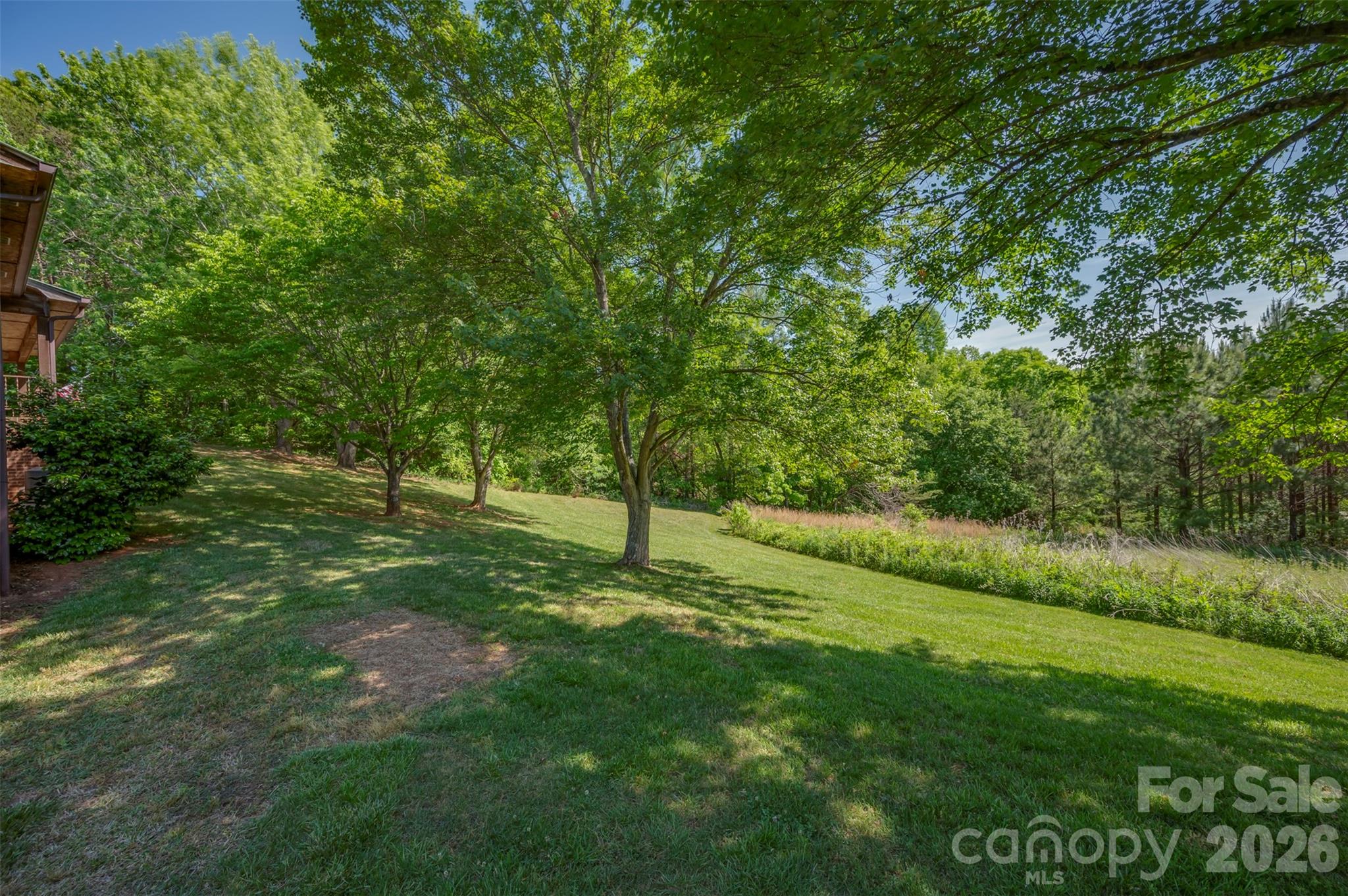 184 Clelo Drive — Casar