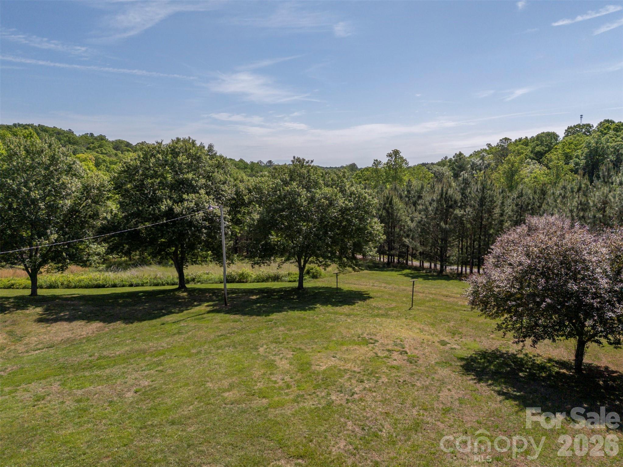 184 Clelo Drive — Casar