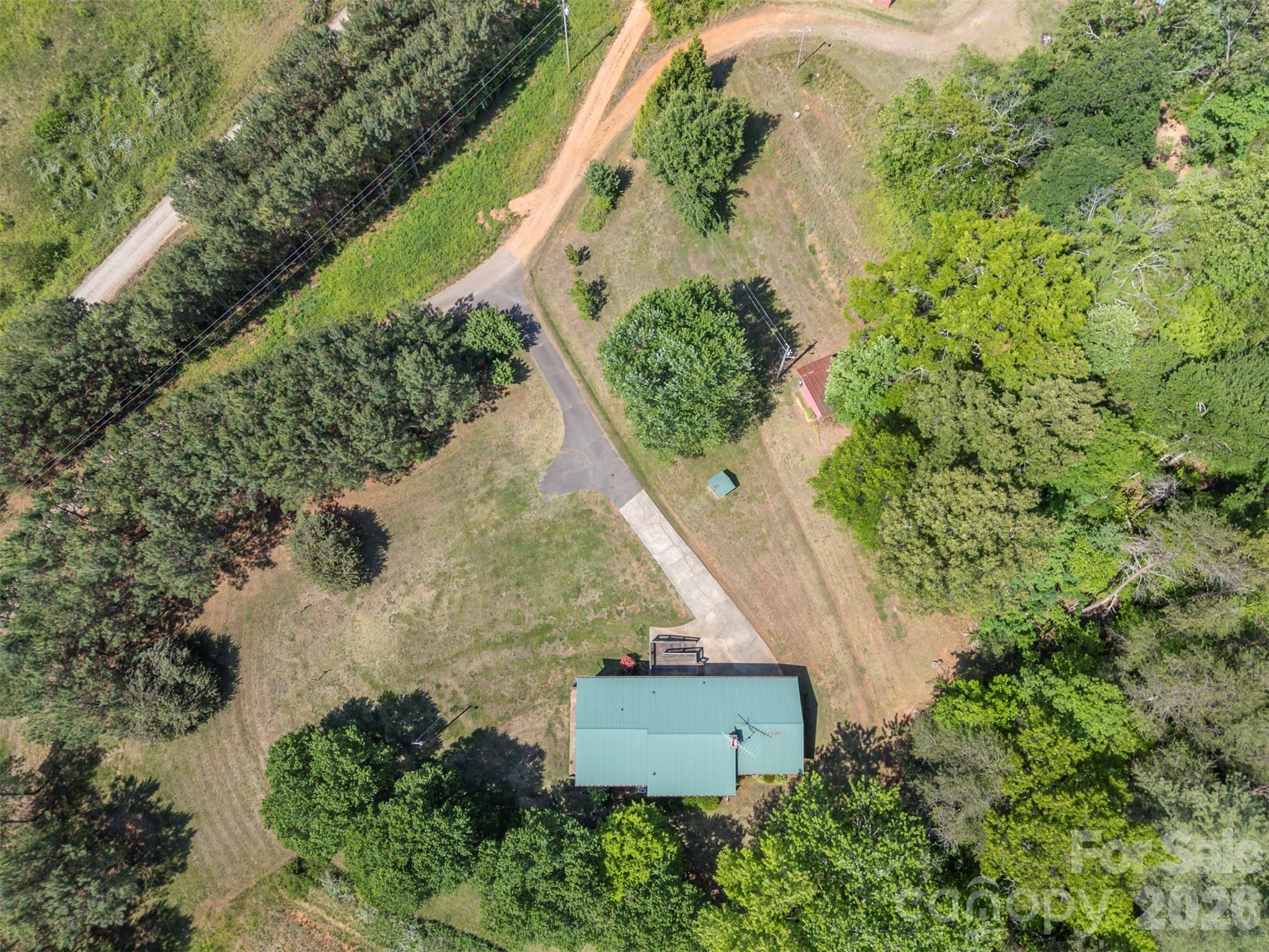 184 Clelo Drive — Casar