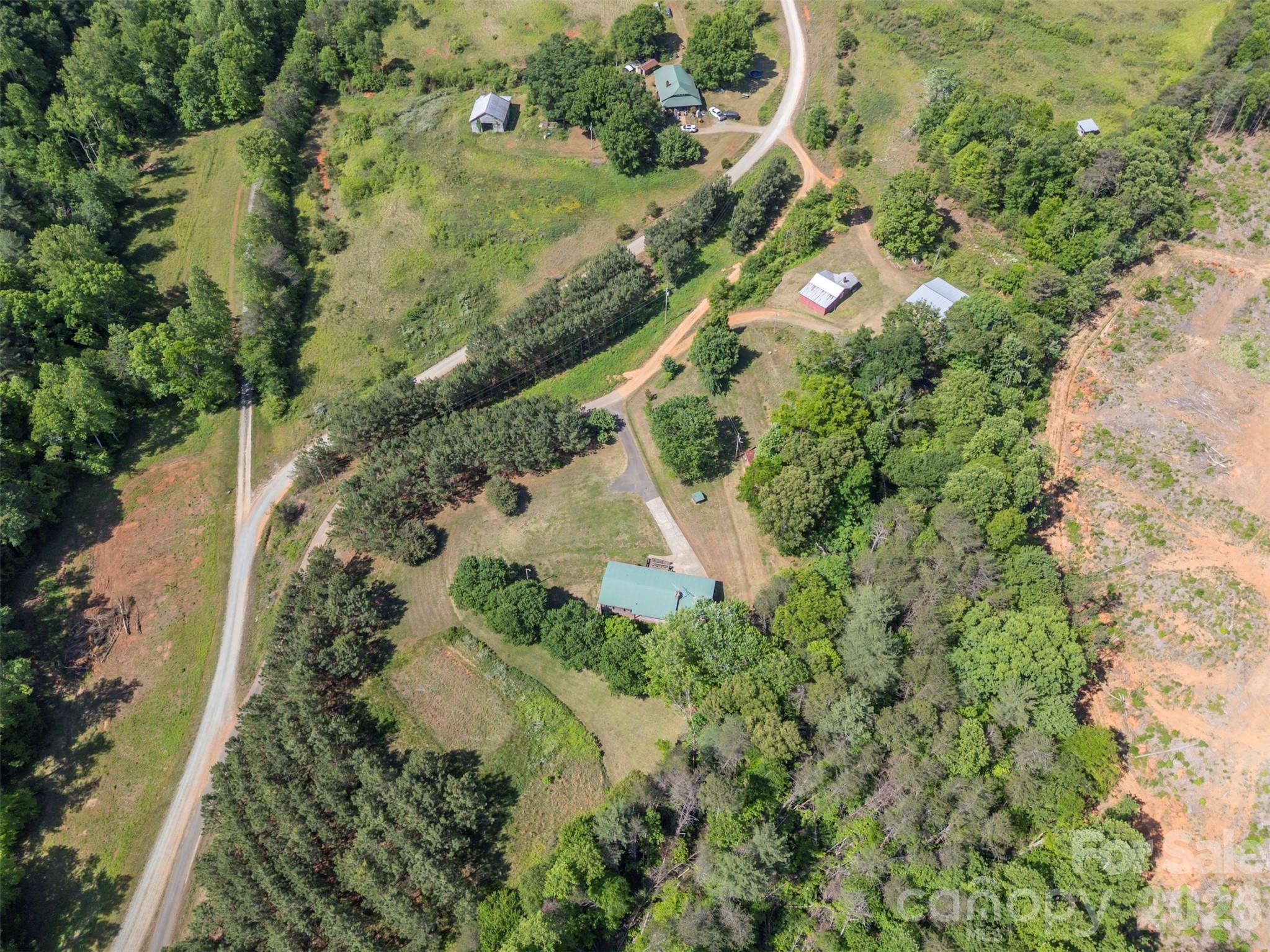 184 Clelo Drive — Casar