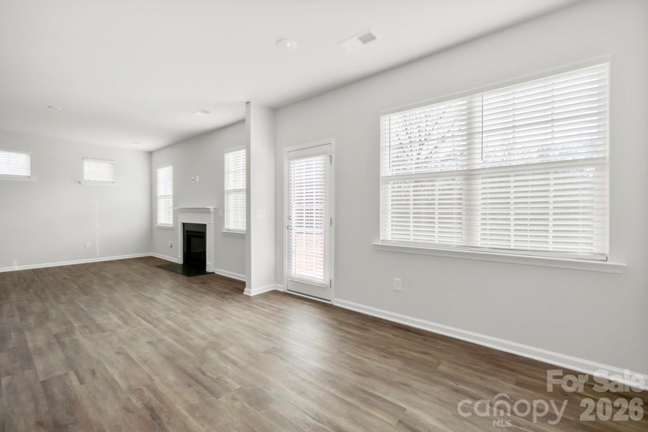 12807 Canterbury Castle Drive — Charlotte