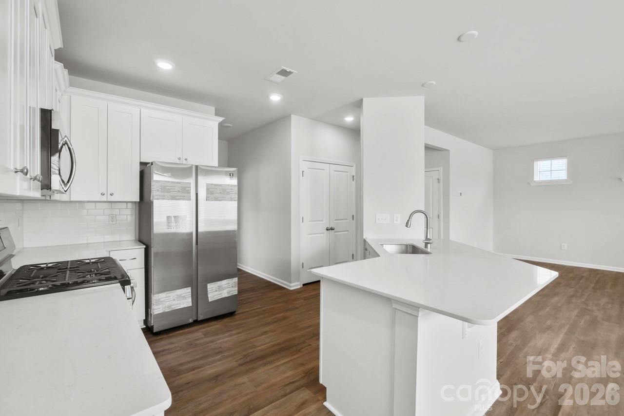 12807 Canterbury Castle Drive — Charlotte