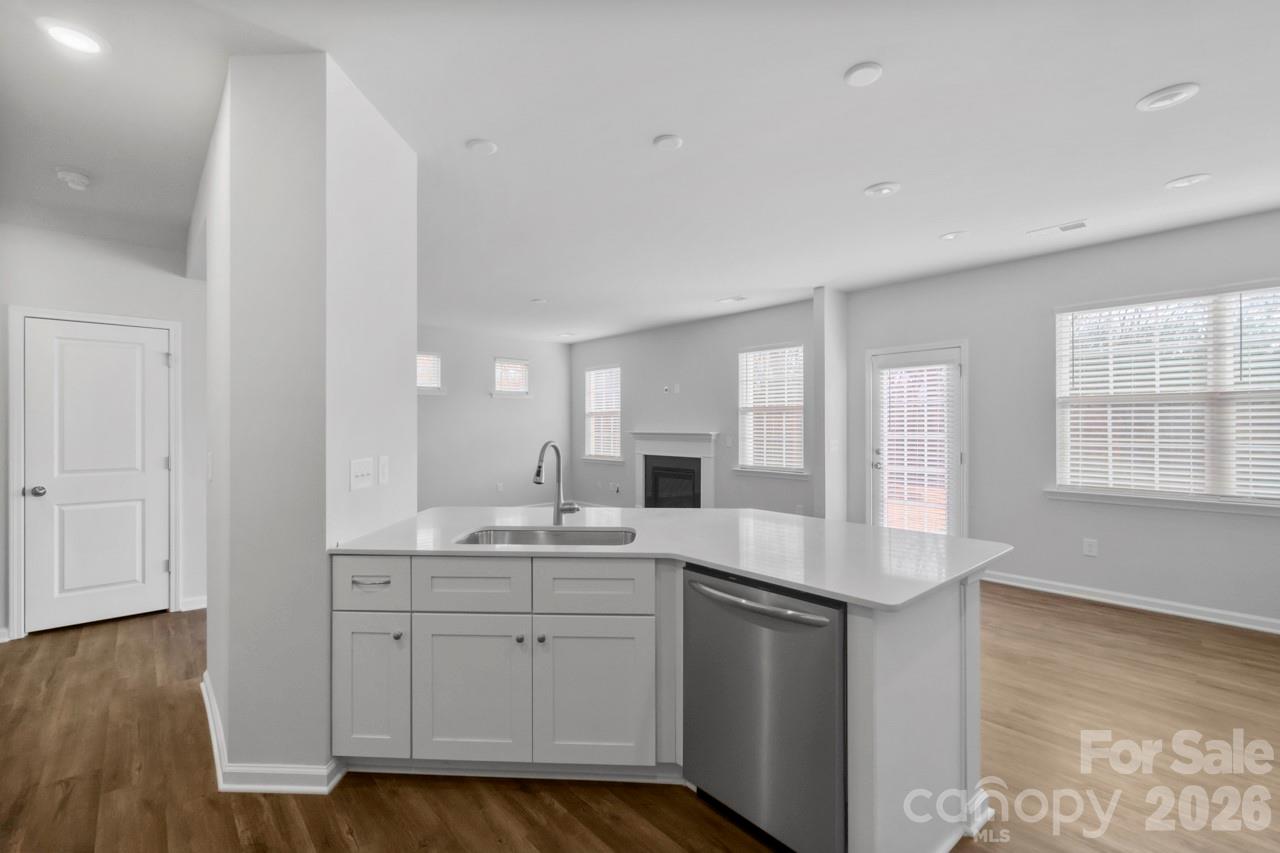 12807 Canterbury Castle Drive — Charlotte