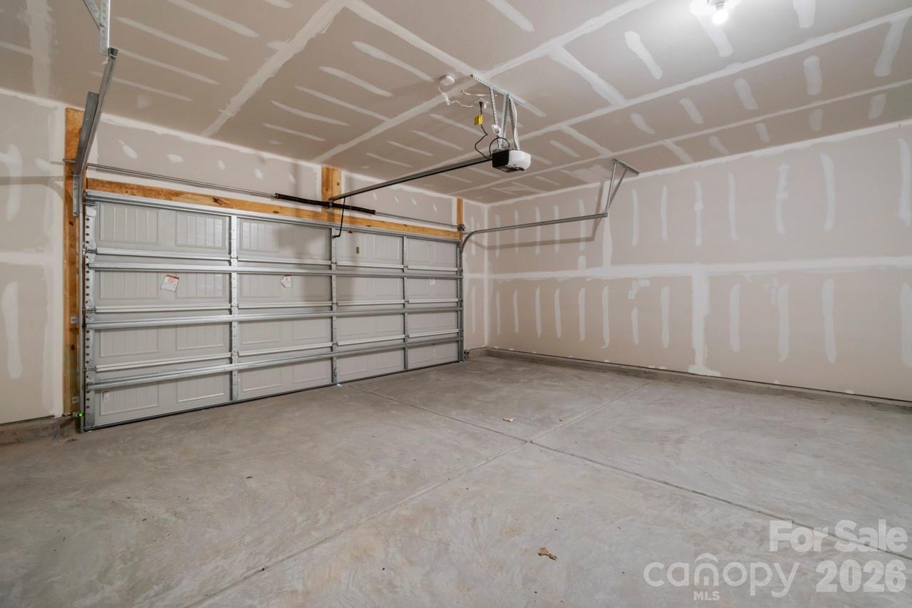 12807 Canterbury Castle Drive — Charlotte