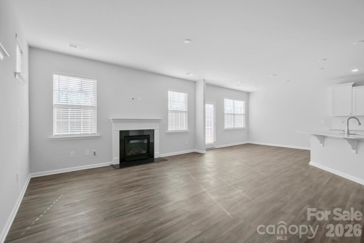 12807 Canterbury Castle Drive — Charlotte