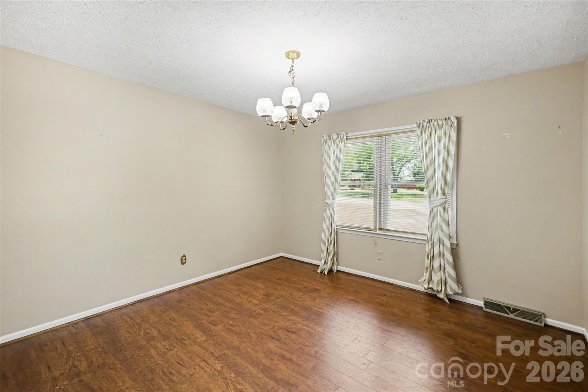 1300 Briarcliff Road — Shelby
