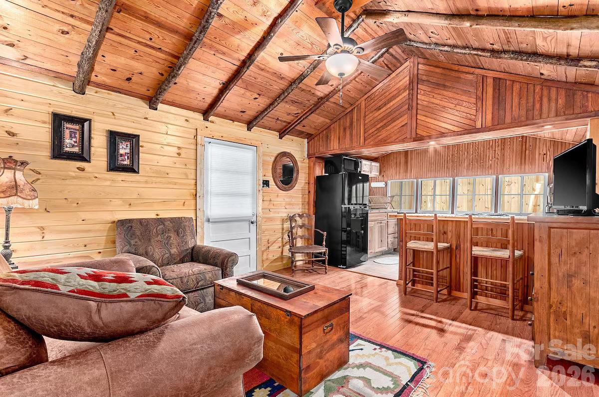 72 Chestnut Hill Road — Gerton