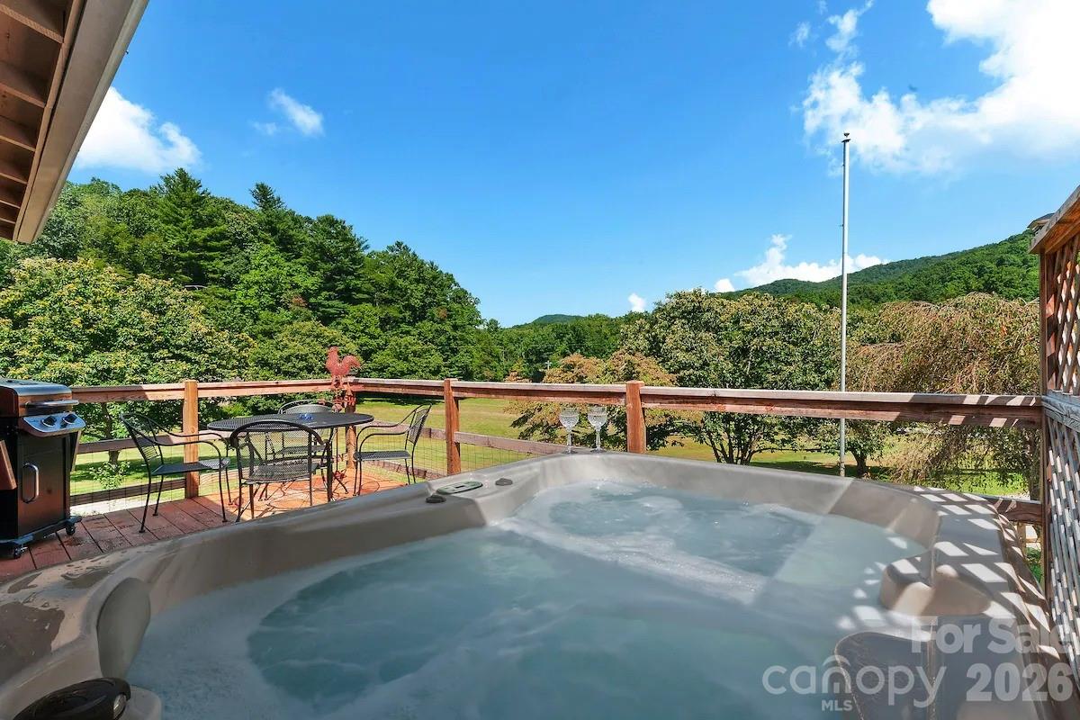 72 Chestnut Hill Road — Gerton