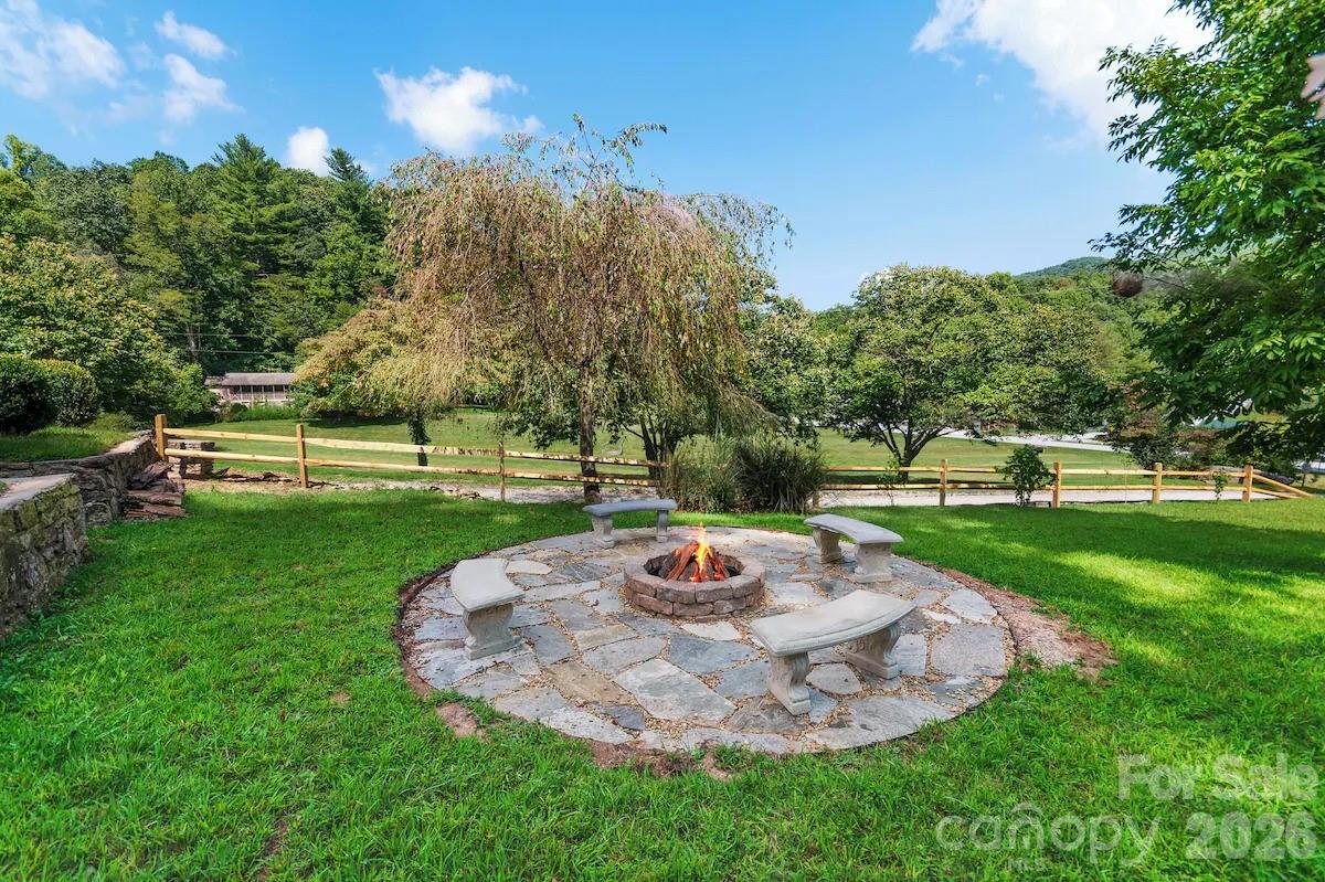 72 Chestnut Hill Road — Gerton
