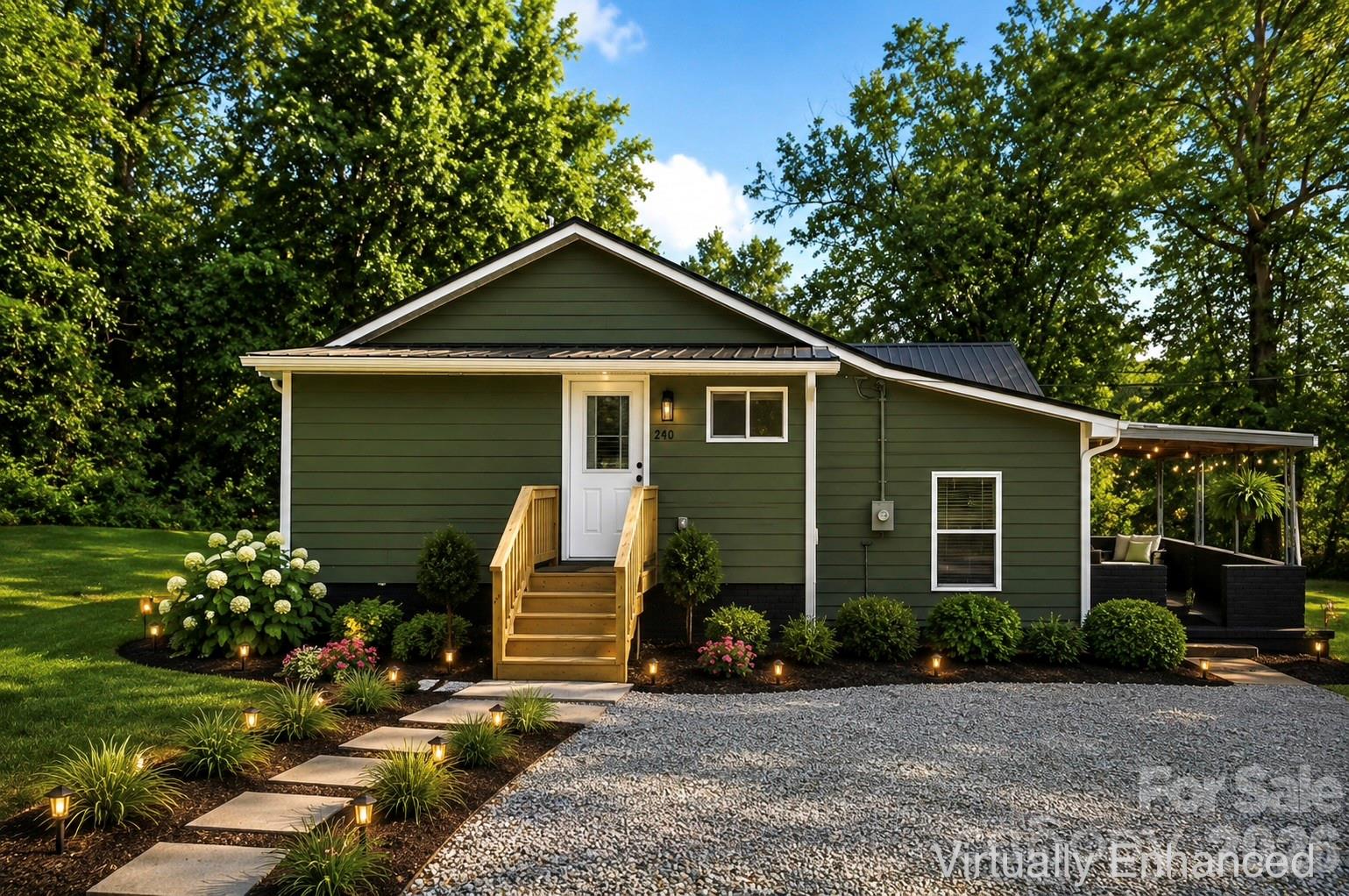 240 E Court Street — Rutherfordton