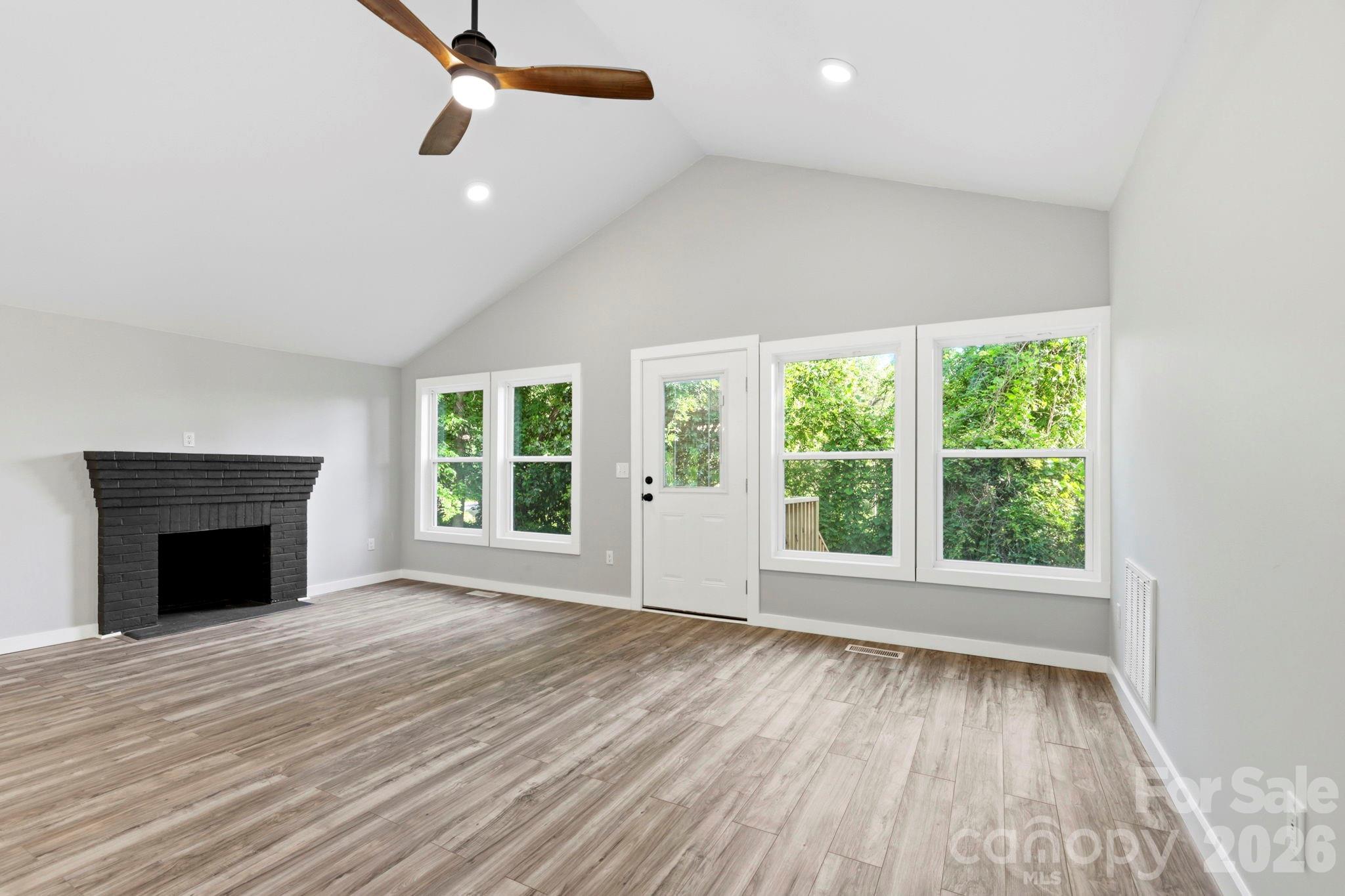 240 E Court Street — Rutherfordton