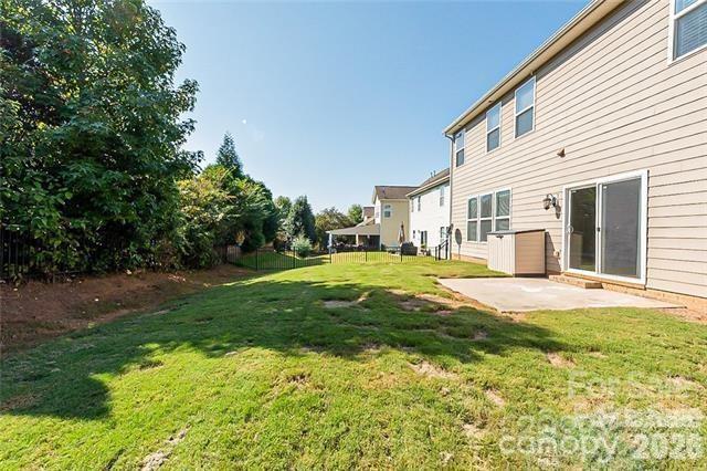 2003 Fallondale Road — Waxhaw