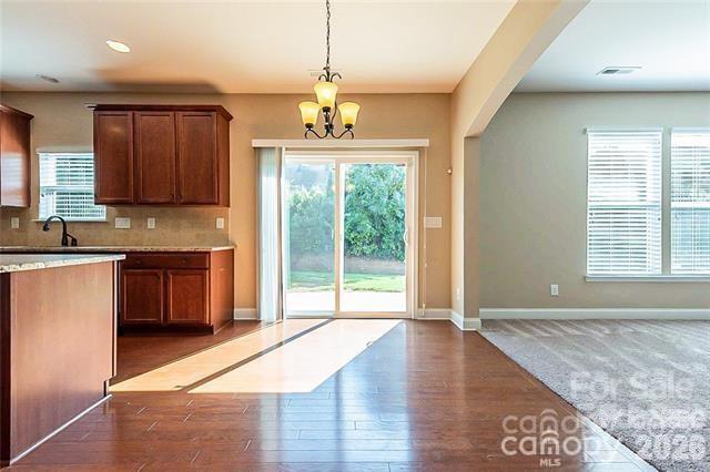 2003 Fallondale Road — Waxhaw