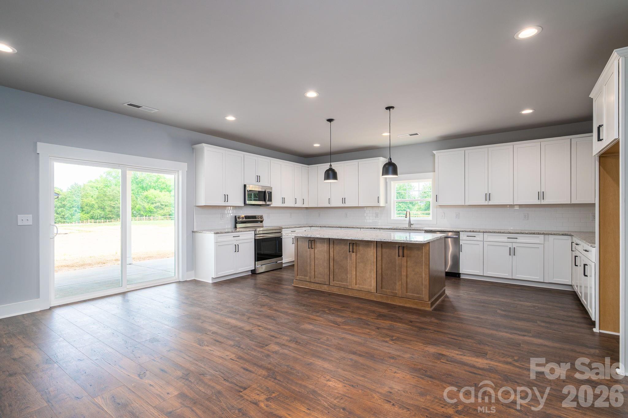 1355 Zeb Haynes Road — Maiden