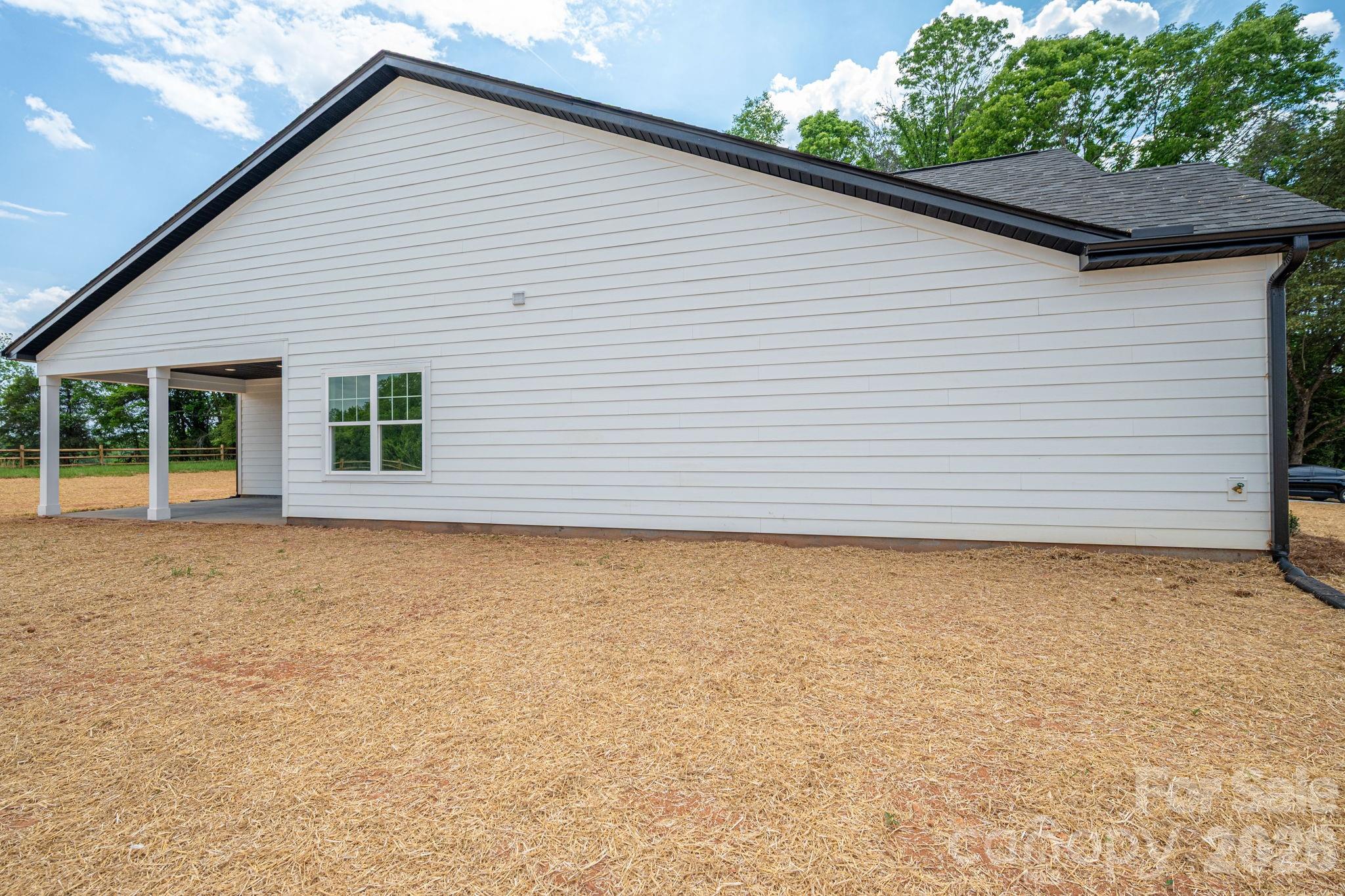 1355 Zeb Haynes Road — Maiden