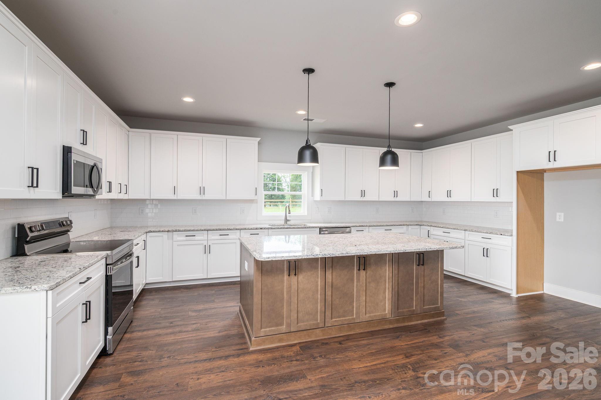 1355 Zeb Haynes Road — Maiden