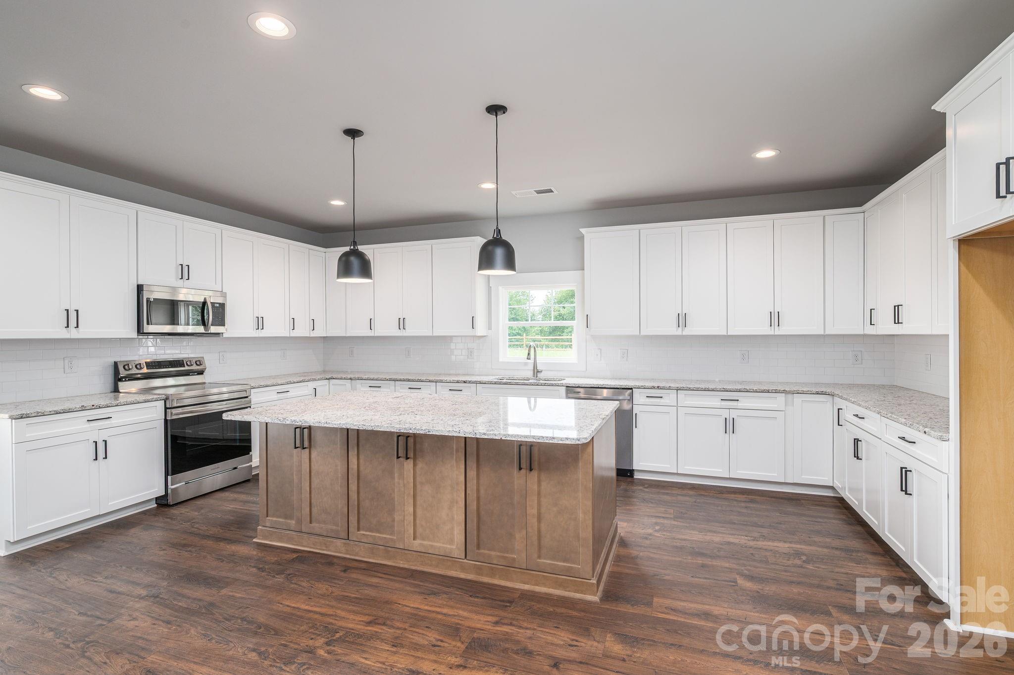 1355 Zeb Haynes Road — Maiden