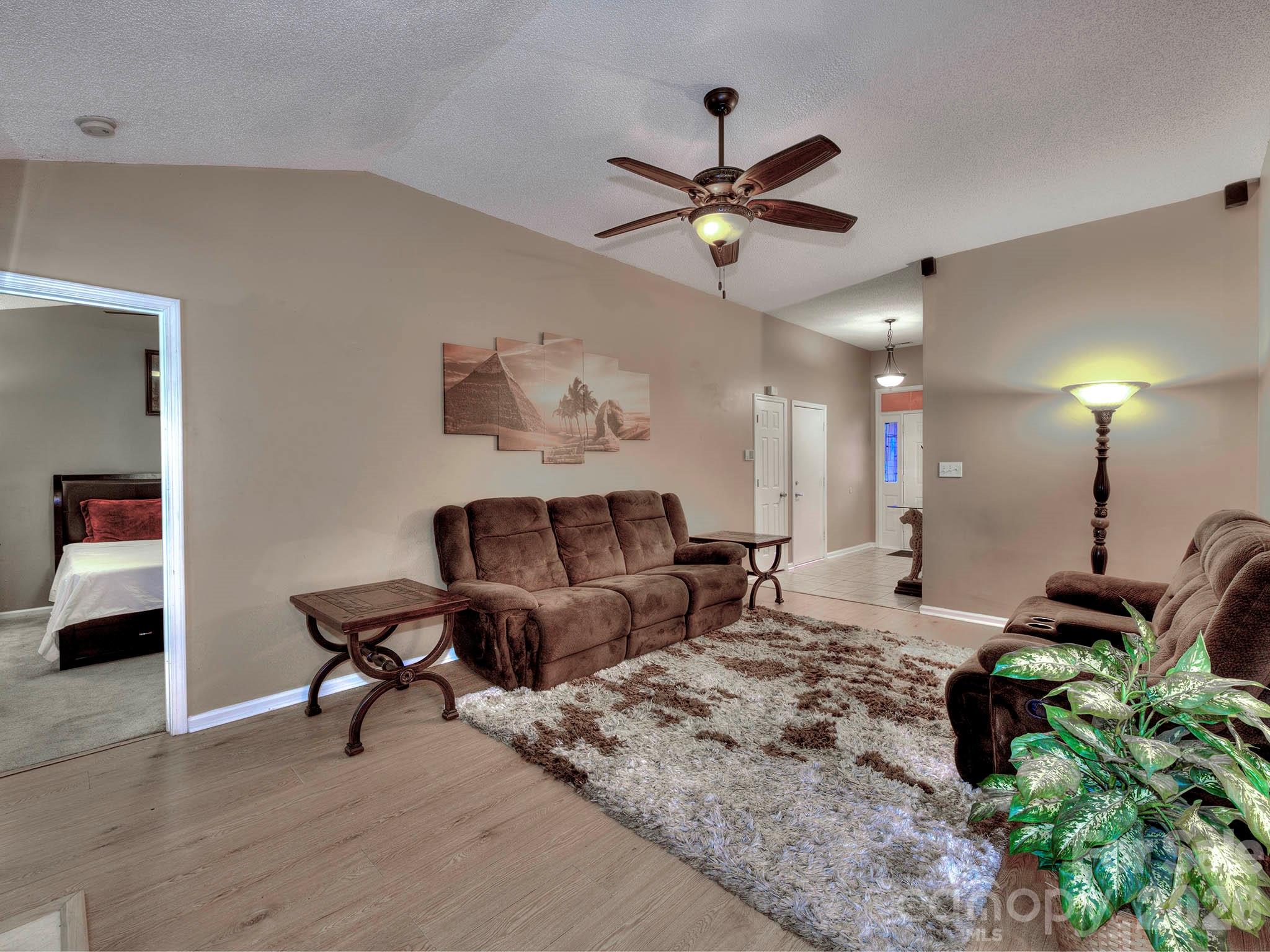 3102 Mintleaf Drive — Charlotte