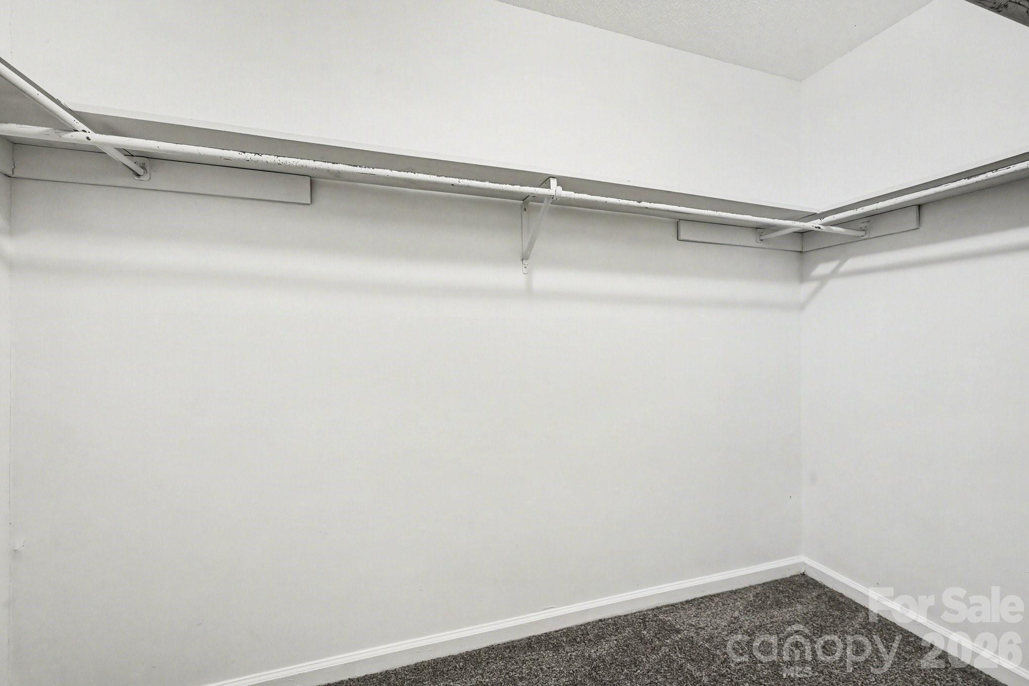 8800 Royal Scot Lane — Charlotte