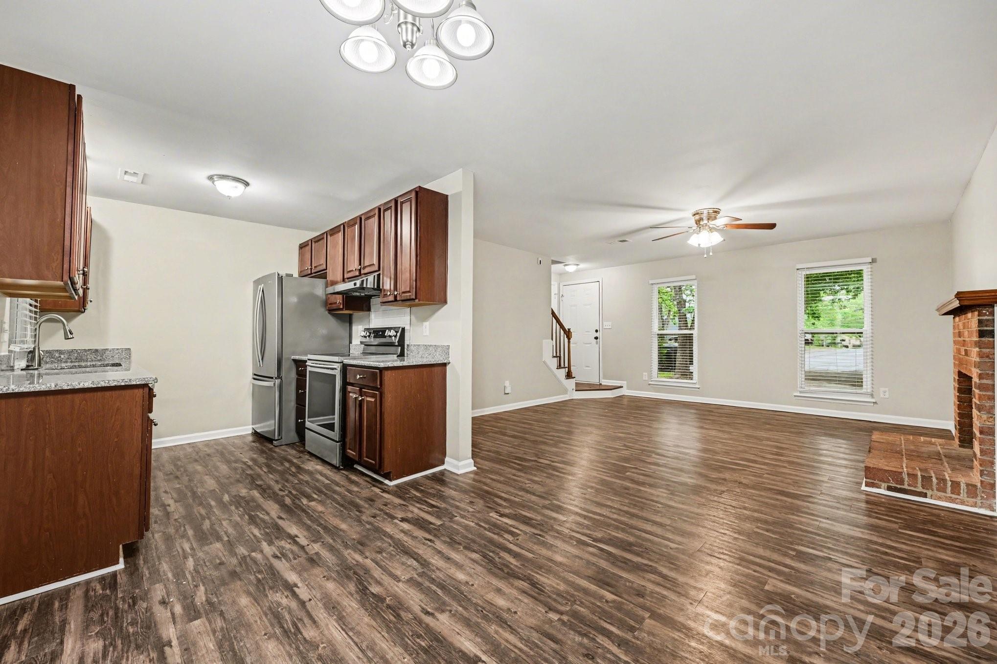 8800 Royal Scot Lane — Charlotte