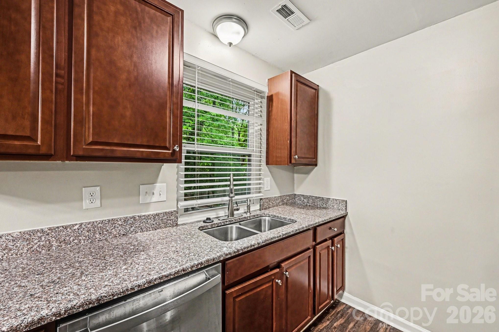 8800 Royal Scot Lane — Charlotte
