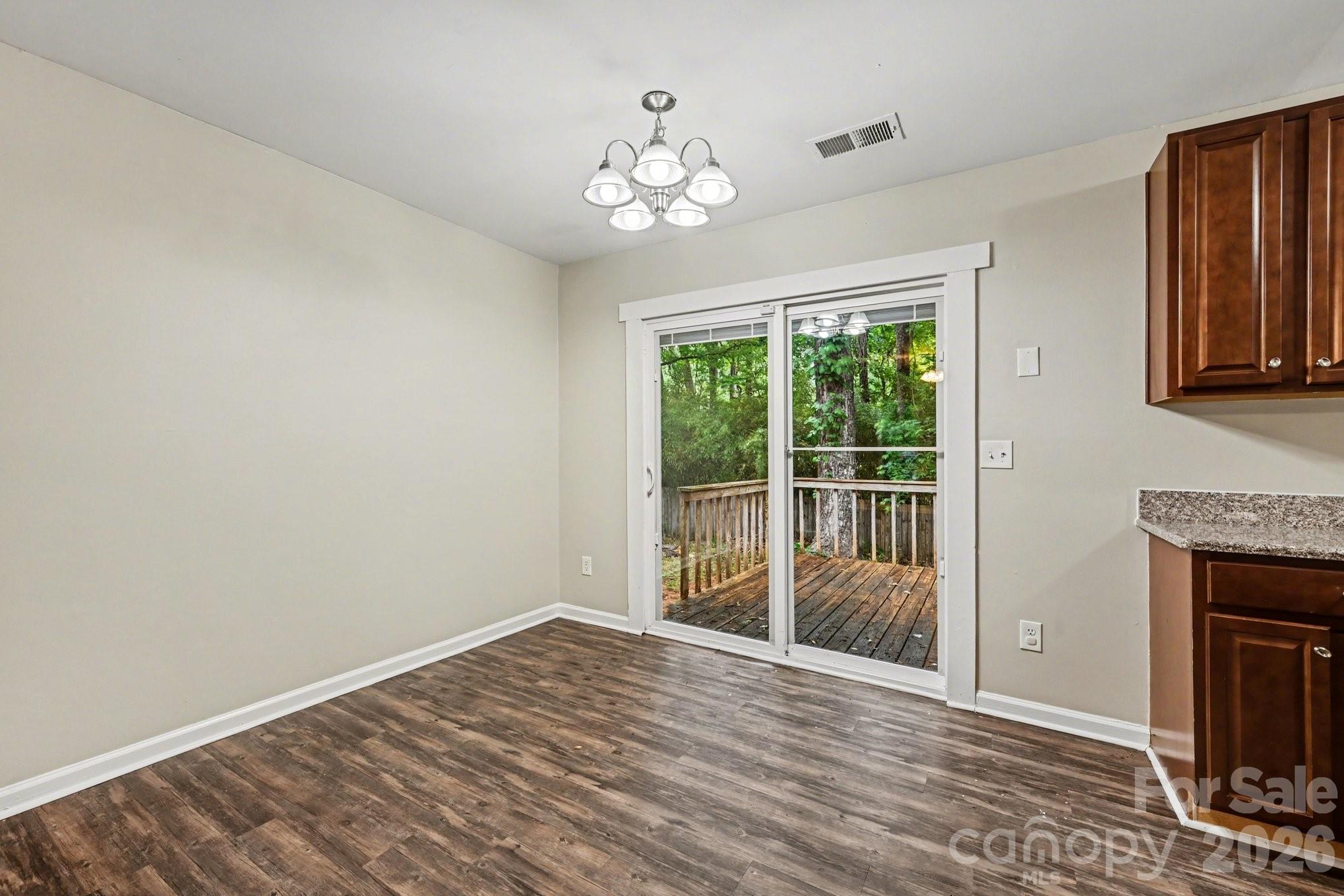 8800 Royal Scot Lane — Charlotte