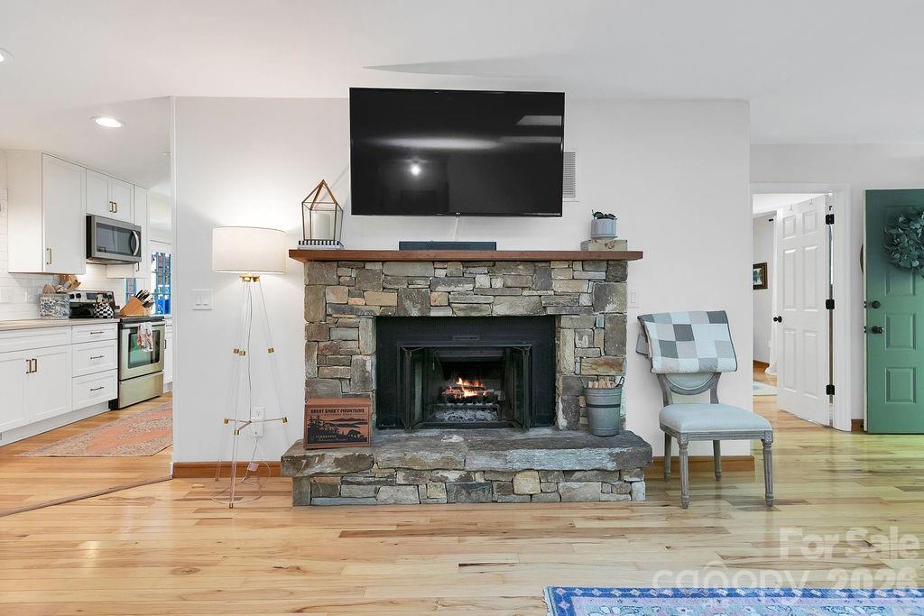 492 Falls Creek Road — Pisgah Forest