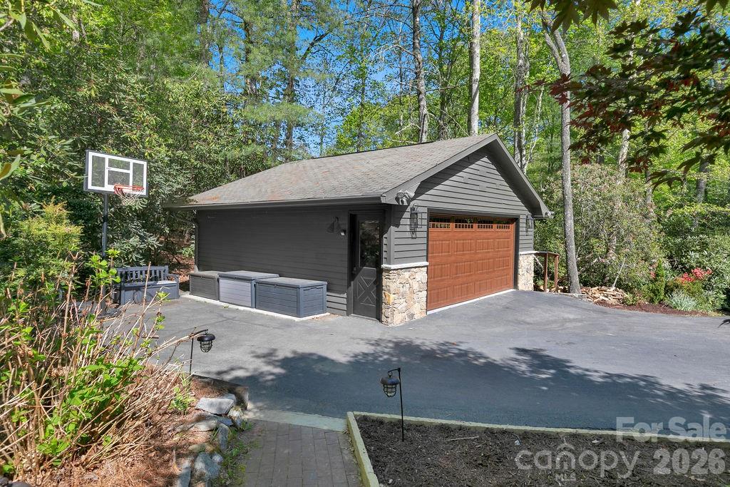 492 Falls Creek Road — Pisgah Forest
