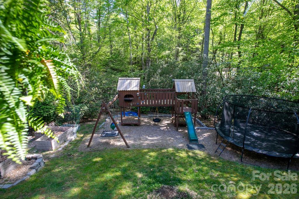 492 Falls Creek Road — Pisgah Forest