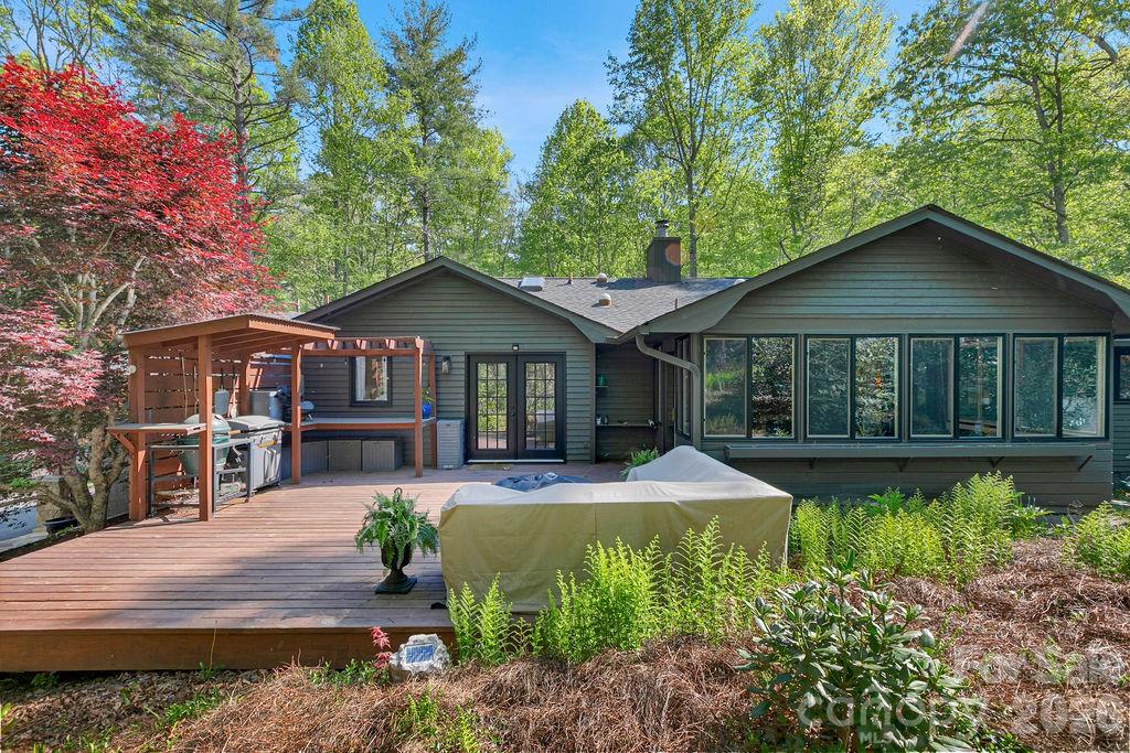492 Falls Creek Road — Pisgah Forest