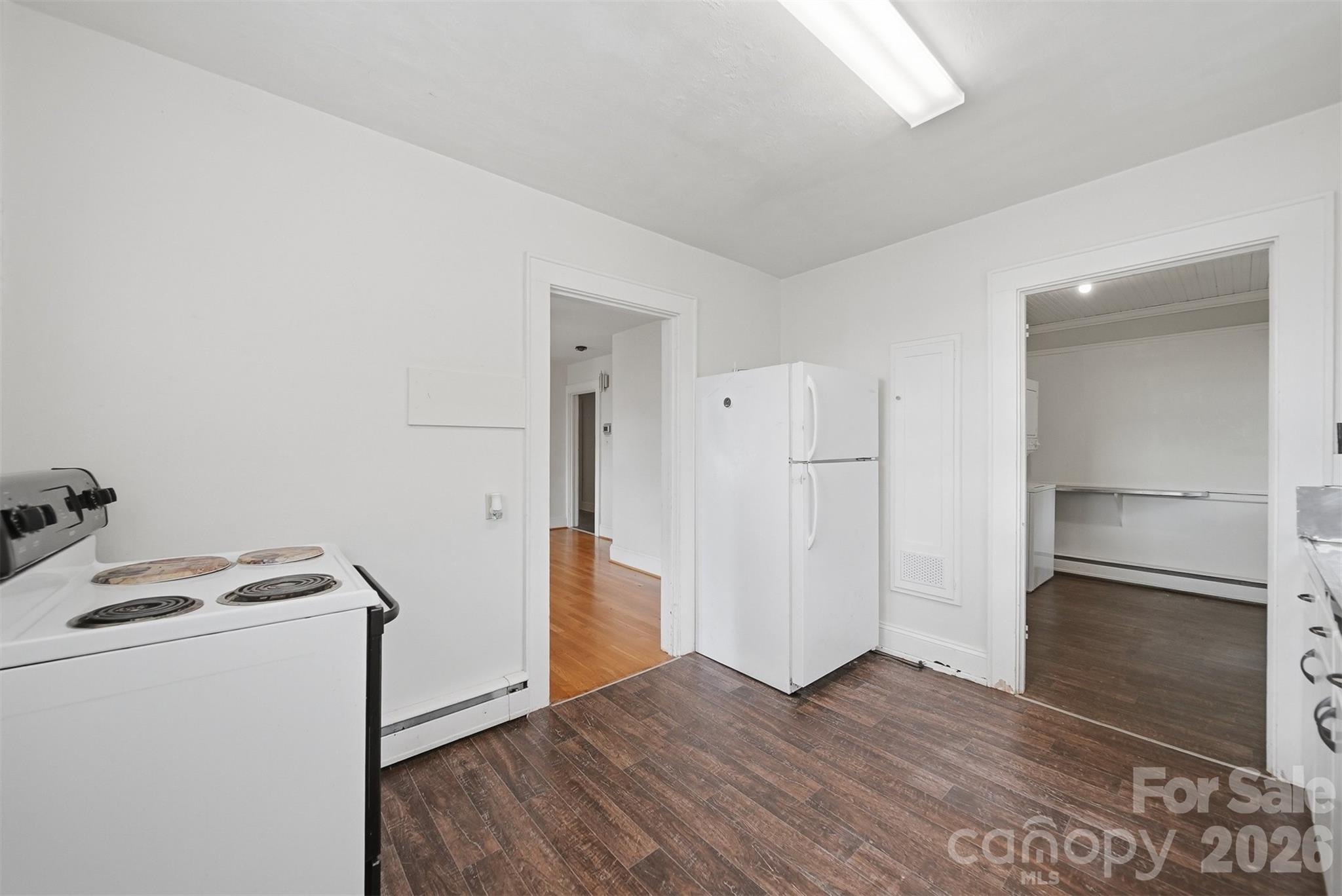 2711 SE 8th Avenue SE — Hickory