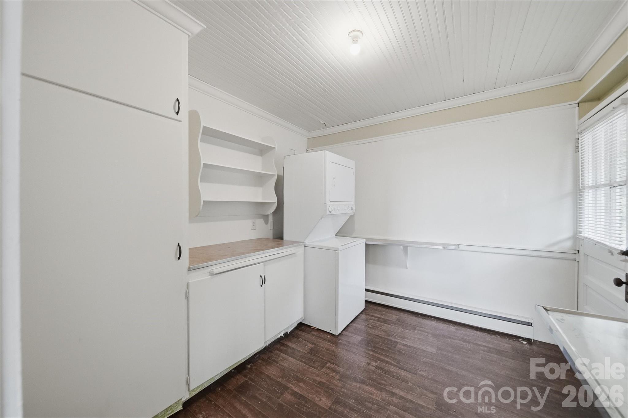 2711 SE 8th Avenue SE — Hickory
