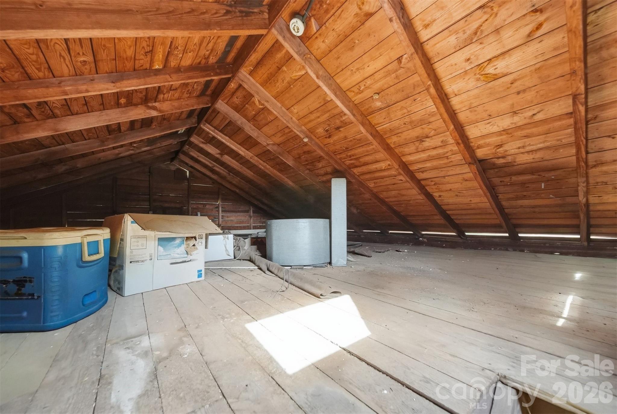 2711 SE 8th Avenue SE — Hickory