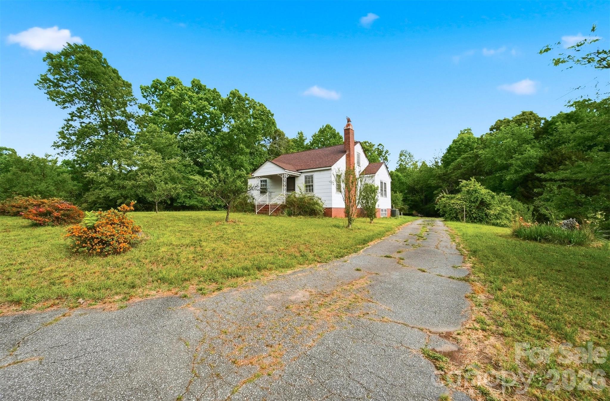2711 SE 8th Avenue SE — Hickory