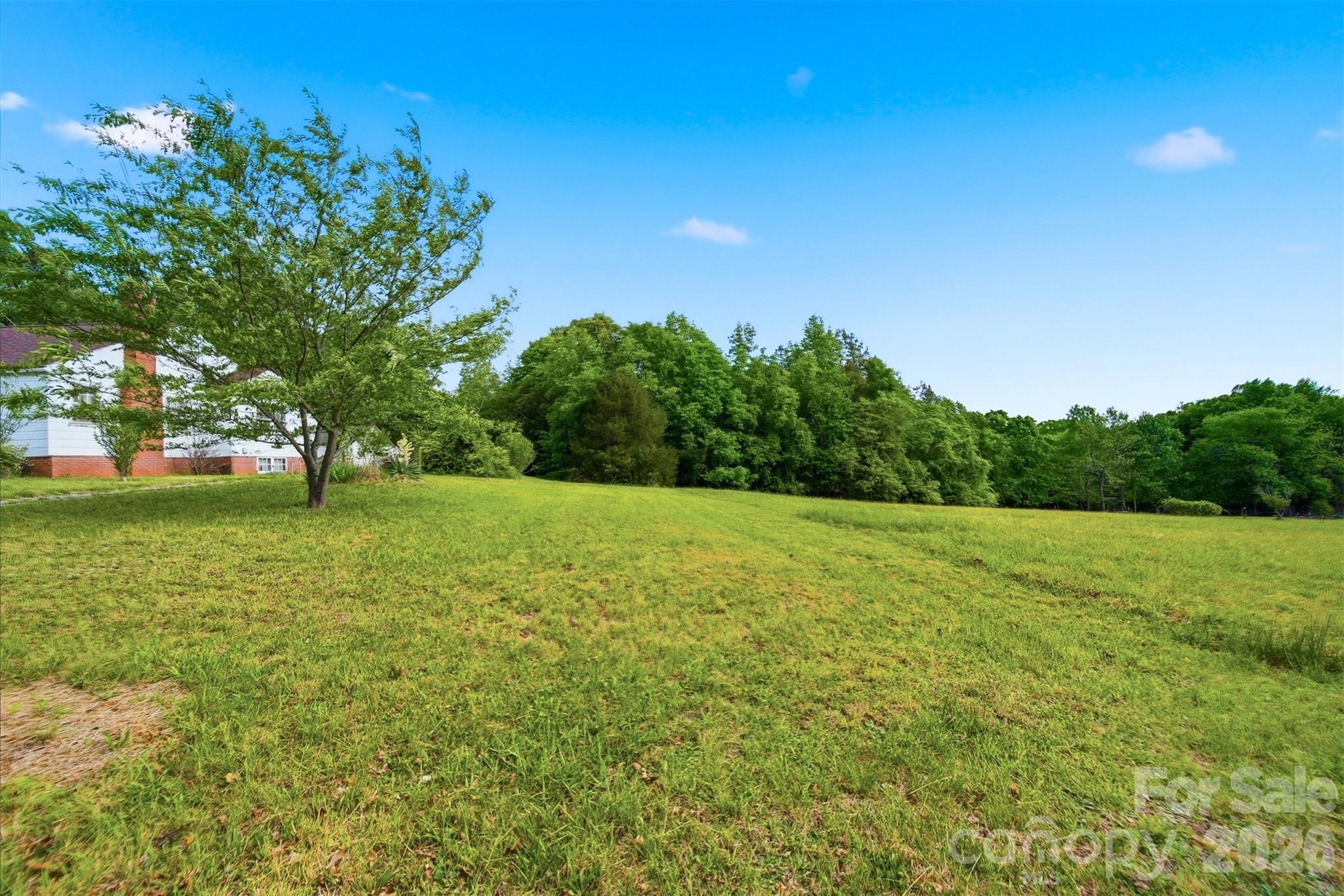 2711 SE 8th Avenue SE — Hickory